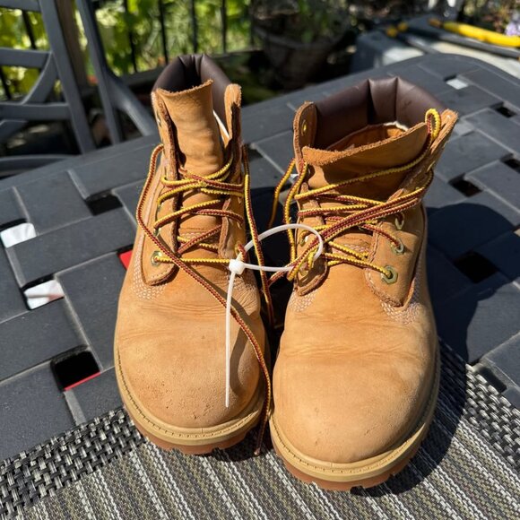 Timberland Kids Boots – Size US 2 – Like New - Picture 3 of 9